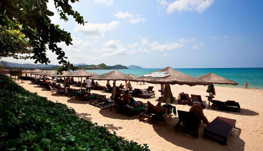 Guesthouse International Hotel Sanya Extérieur photo