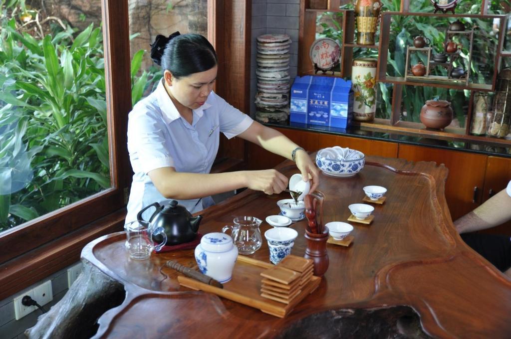 Guesthouse International Hotel Sanya Extérieur photo