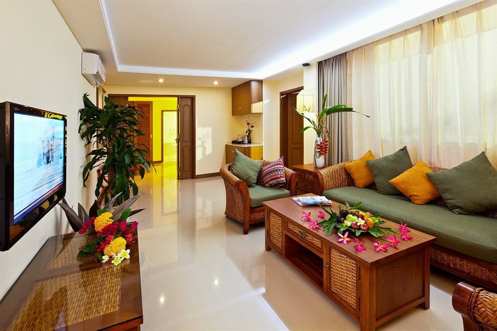 Guesthouse International Hotel Sanya Extérieur photo