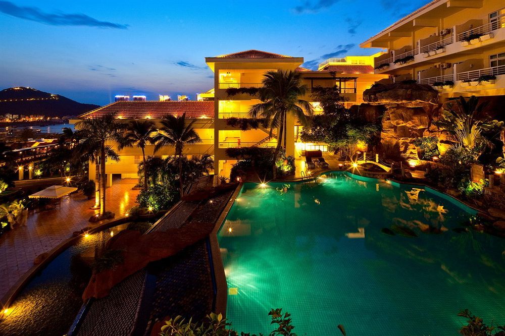 Guesthouse International Hotel Sanya Extérieur photo
